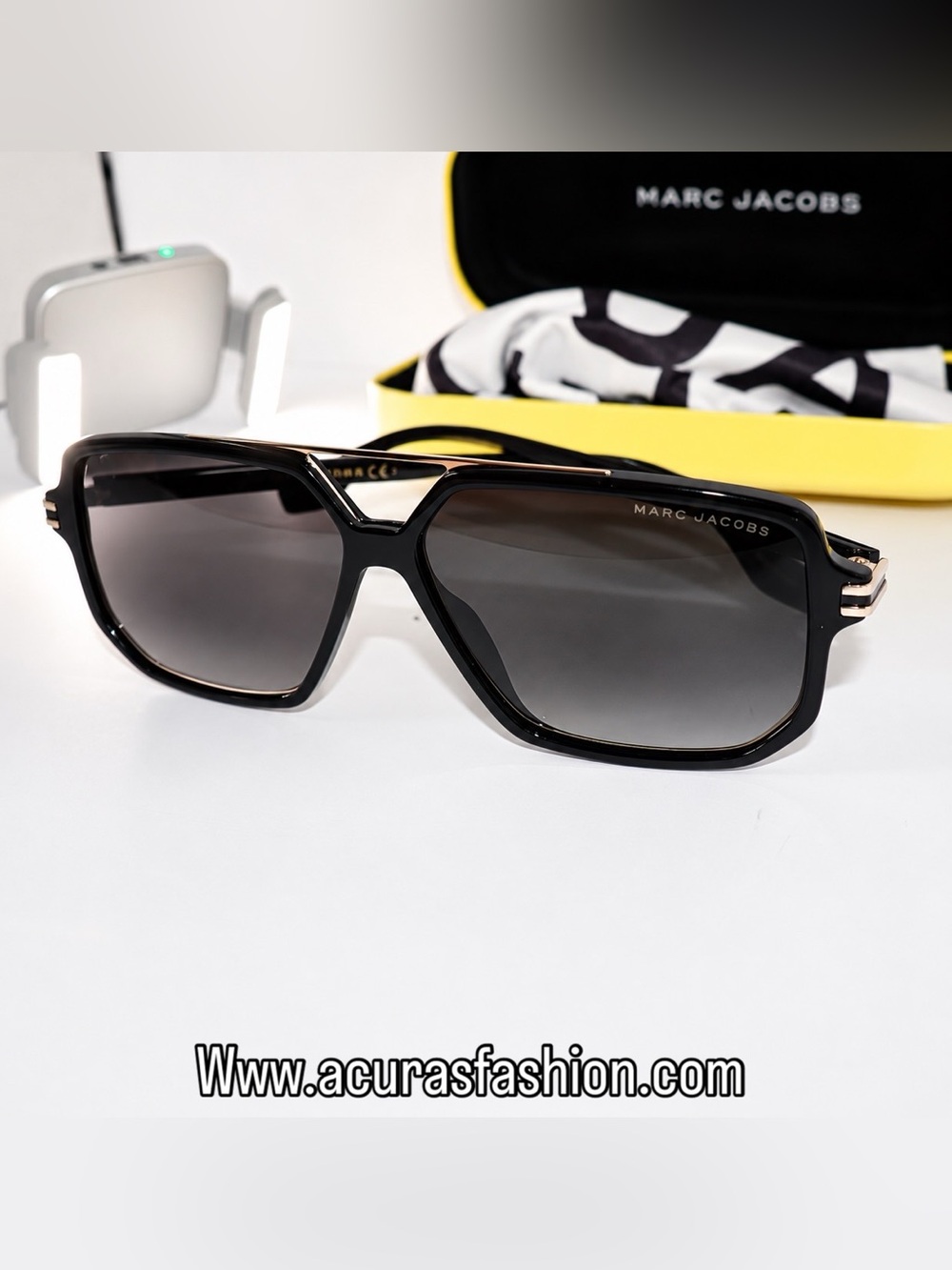 Marc Jacobs Black Frame Sunglasses